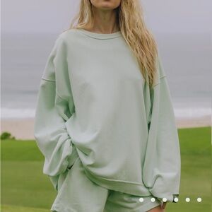 Daily Drills Surf oversized crew xs/s